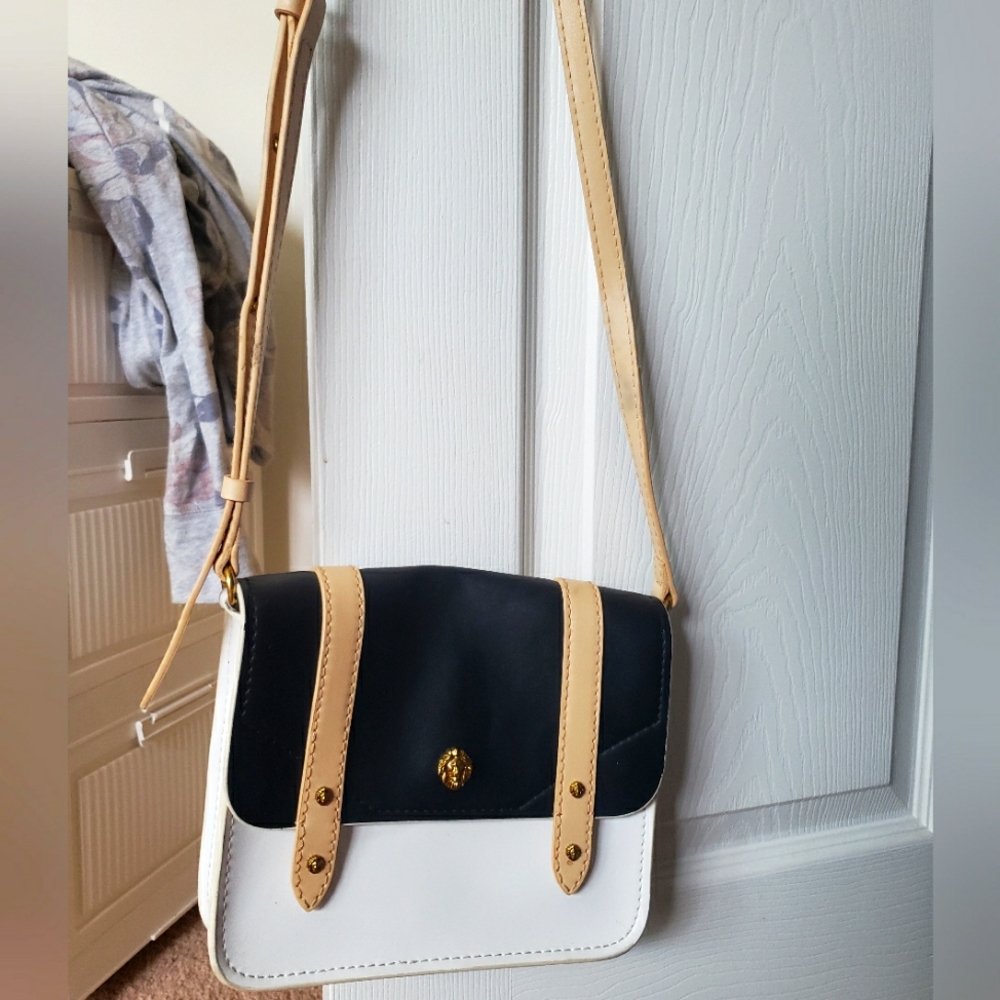 Anne Klein shoulder bag